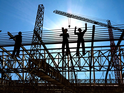 Constructoras esperan leve repunte en 2015 de la mano de la obra pública