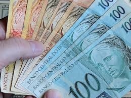 Tras dos meses, el dólar en Brasil quedó debajo de los 3 reales