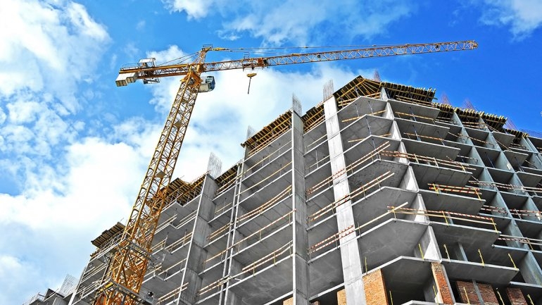 Se construye 10 veces menos edificios en Capital que en 2011