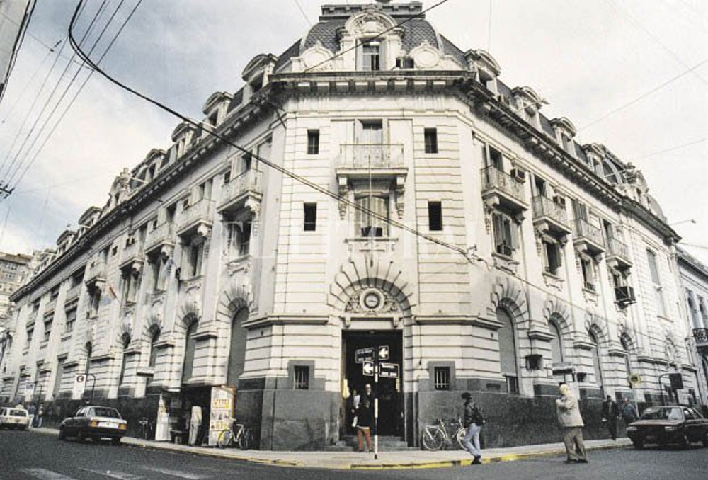 Reabrirán la causa de vaciamiento del Banco Santa Fe