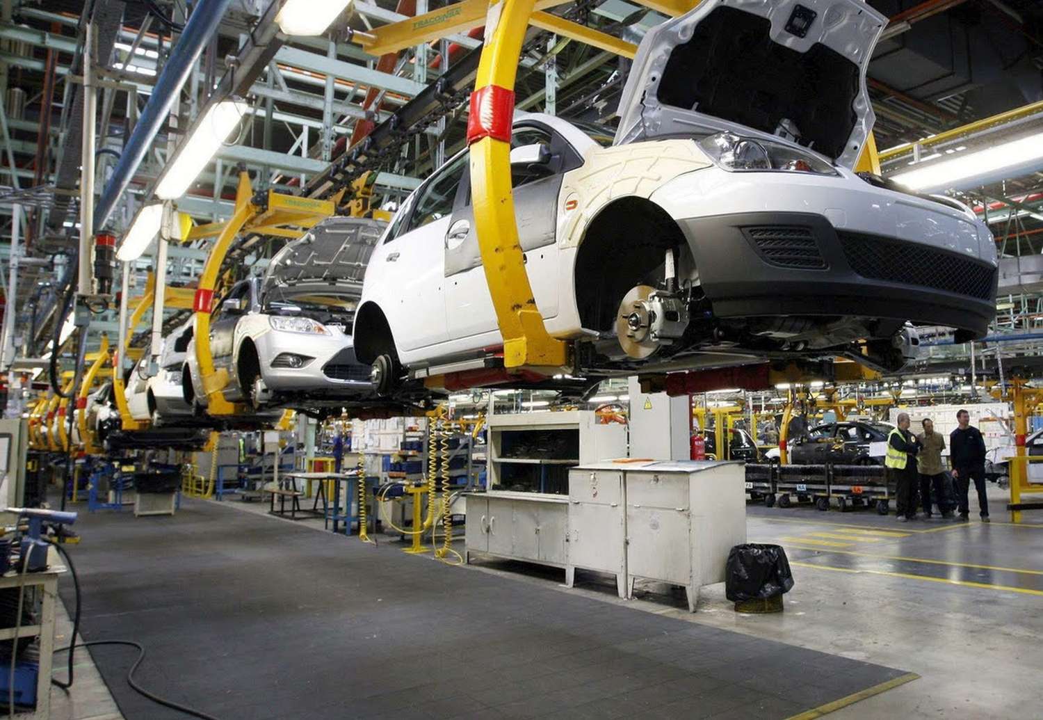 La industria automotriz acumuló en agosto 12 meses con caída de la producción y 16 con menos ventas internas