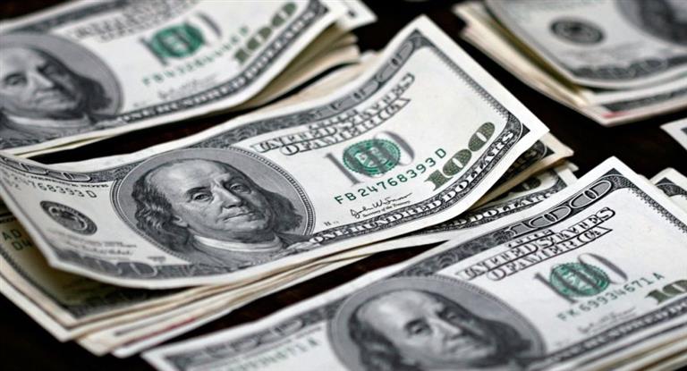 El BCRA vendió u$s 210 millones para contener al dólar, que igual marcó nuevo récord de $ 31,57