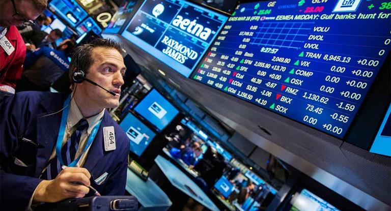 Wall Street baja 1,7% por temor a escalada de tensión comercial