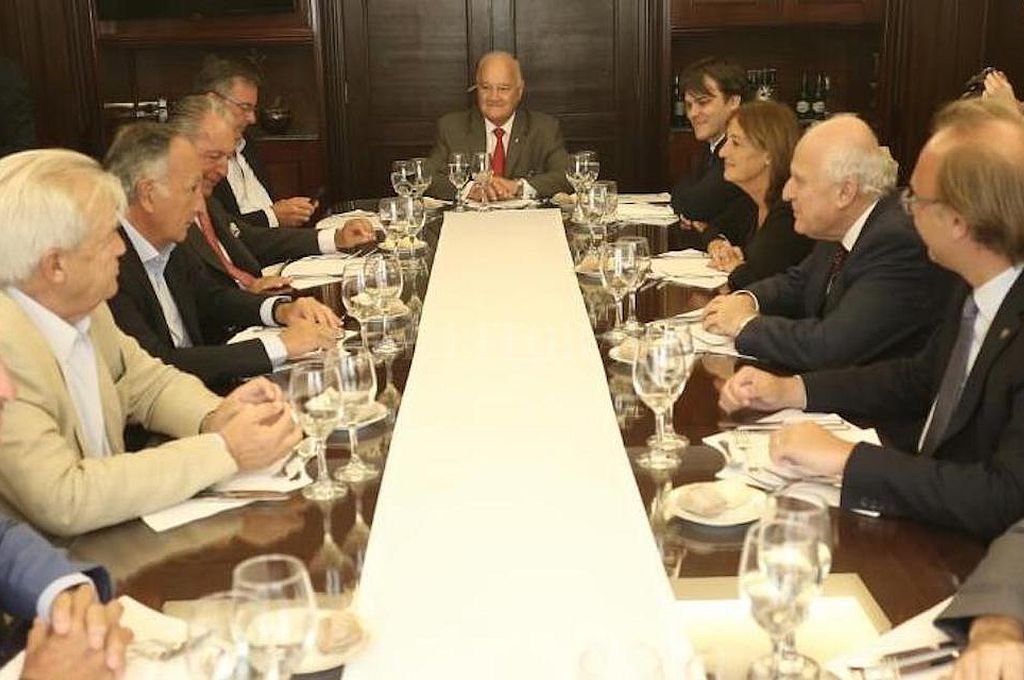 Lifschitz se reunió con la Unión Industrial Argentina