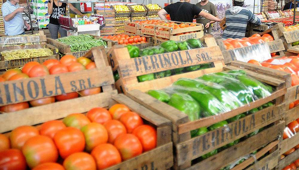 Agroquímicos: como en Santa Fe, un diputado exige revisar las frutas y verduras en Entre Ríos