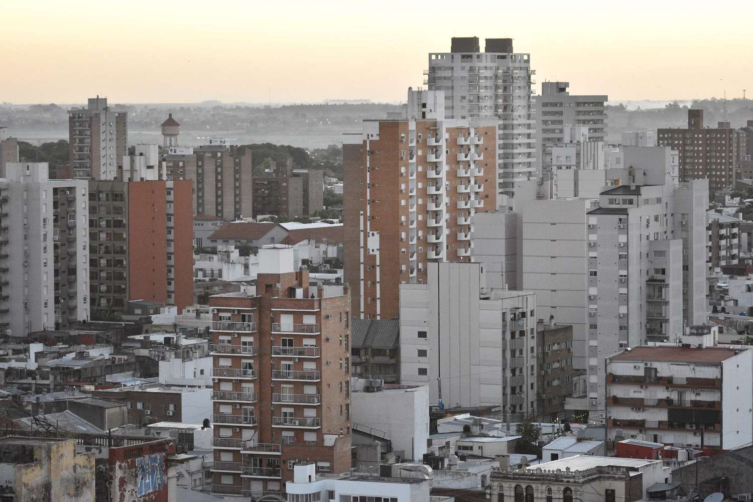 El Gobierno Nacional habilitó la actividad inmobiliaria y el servicio de mudanzas en Santa Fe y Rosario