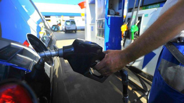 Petroleras aumentaron 12% el precio del gasoil