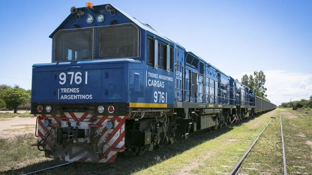 Guerrera: “Vamos hacia un sistema moderno, abierto y mixto público-privado en los trenes de carga”