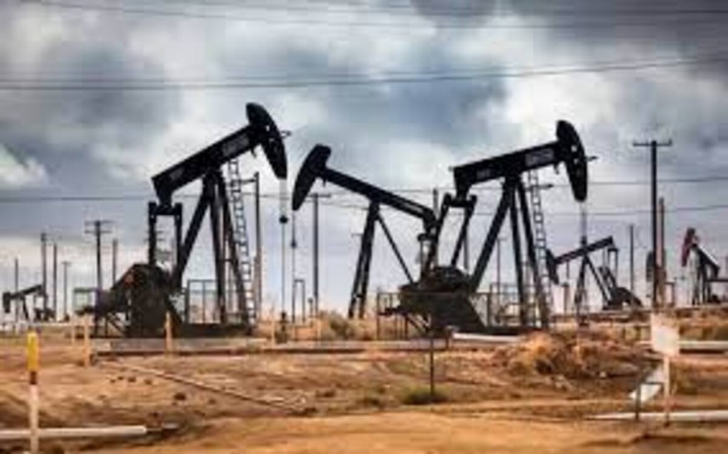 La producción de petróleo alcanzó el nivel más alto en cinco años