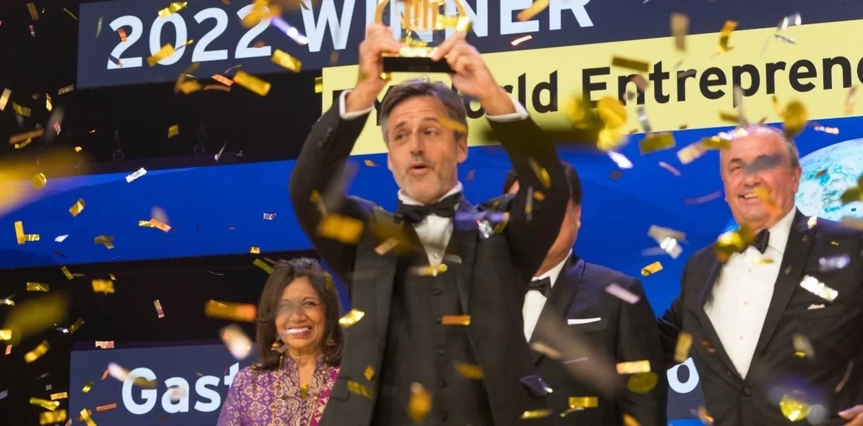 Un argentino ganó el mayor premio mundial como emprendedor del año