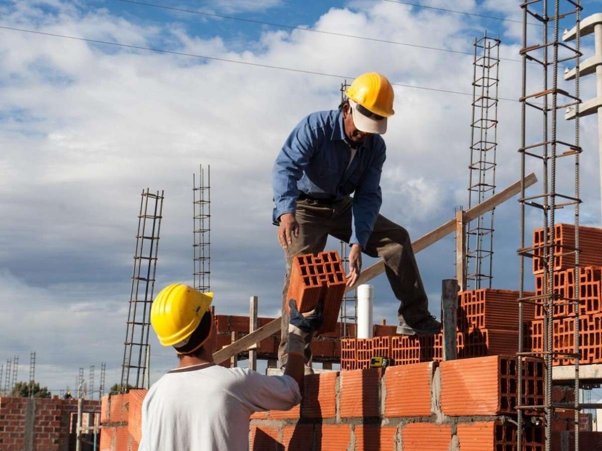 El sector de la construcción ha ratificado su compromiso con la paz social en la actividad y ha solicitado a la cartera laboral la pronta homologación del acuerdo para su aplicación y vigencia
