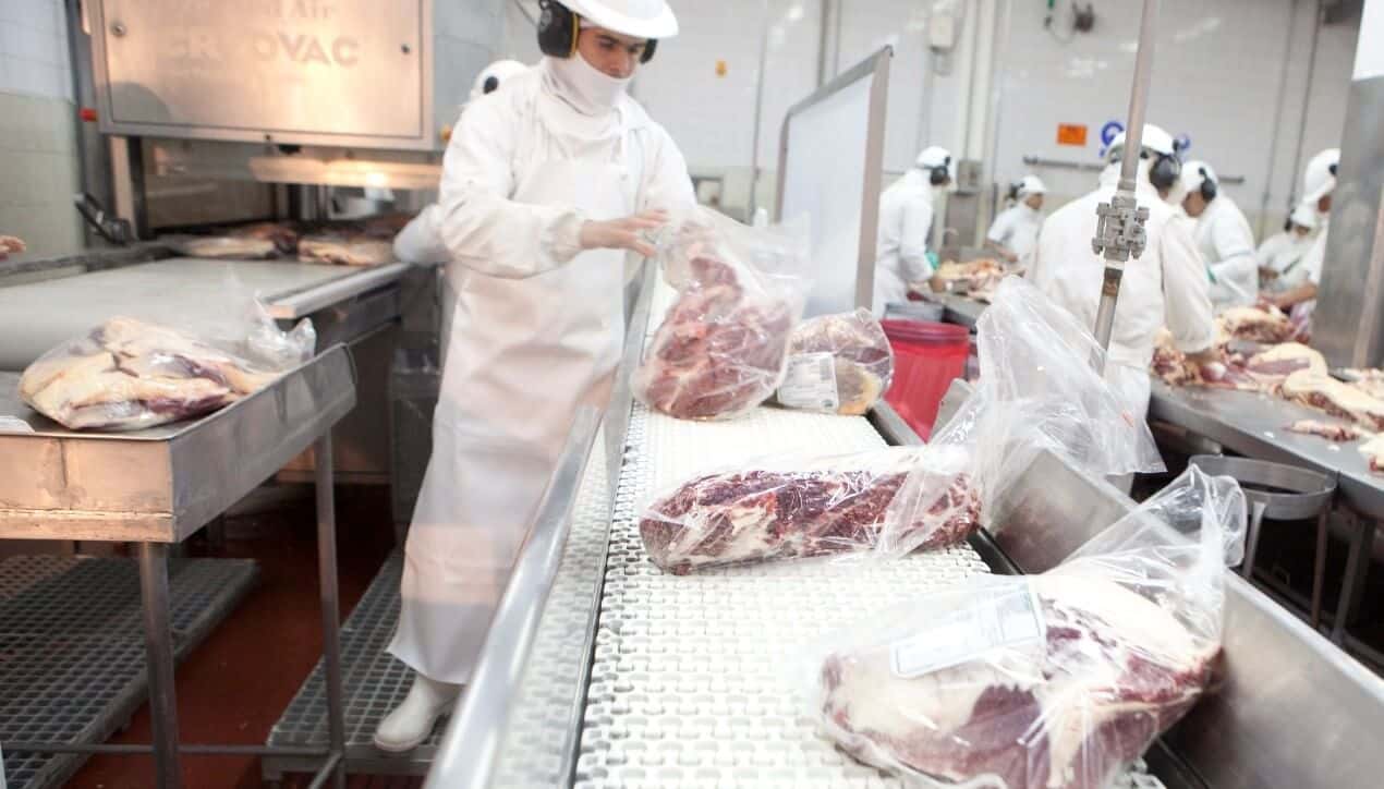 Rechazo a medidas de cierre de exportaciones de carne