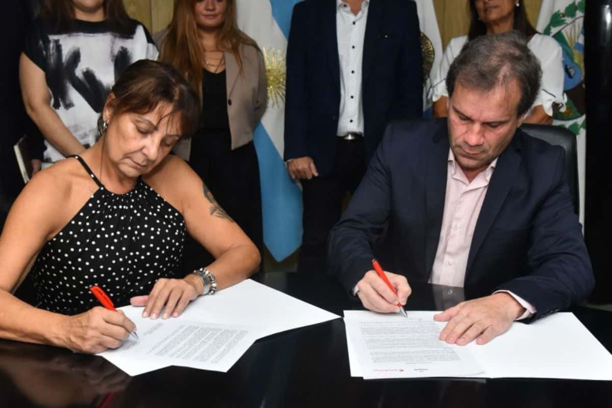 Se firmó un convenio de colaboración entre Provincia de Santa Fe y el BMR